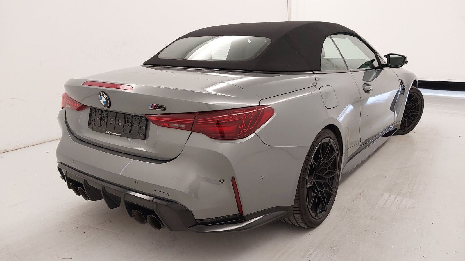 Fahrzeugabbildung BMW M4 Cabrio M xDrive Competition|CARBON-PAKET|ACC|