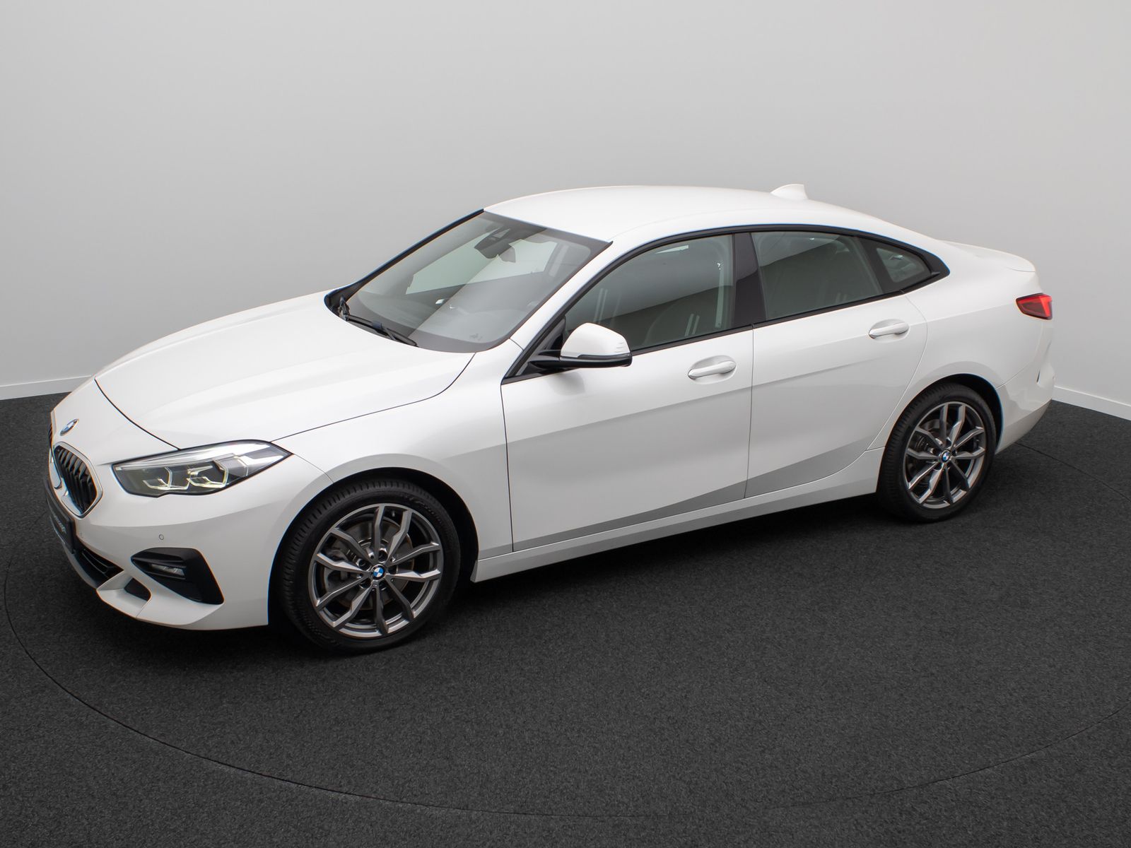 Fahrzeugabbildung BMW 220d Gran Coupé Sport Line HUD DAB Alarm Komfort