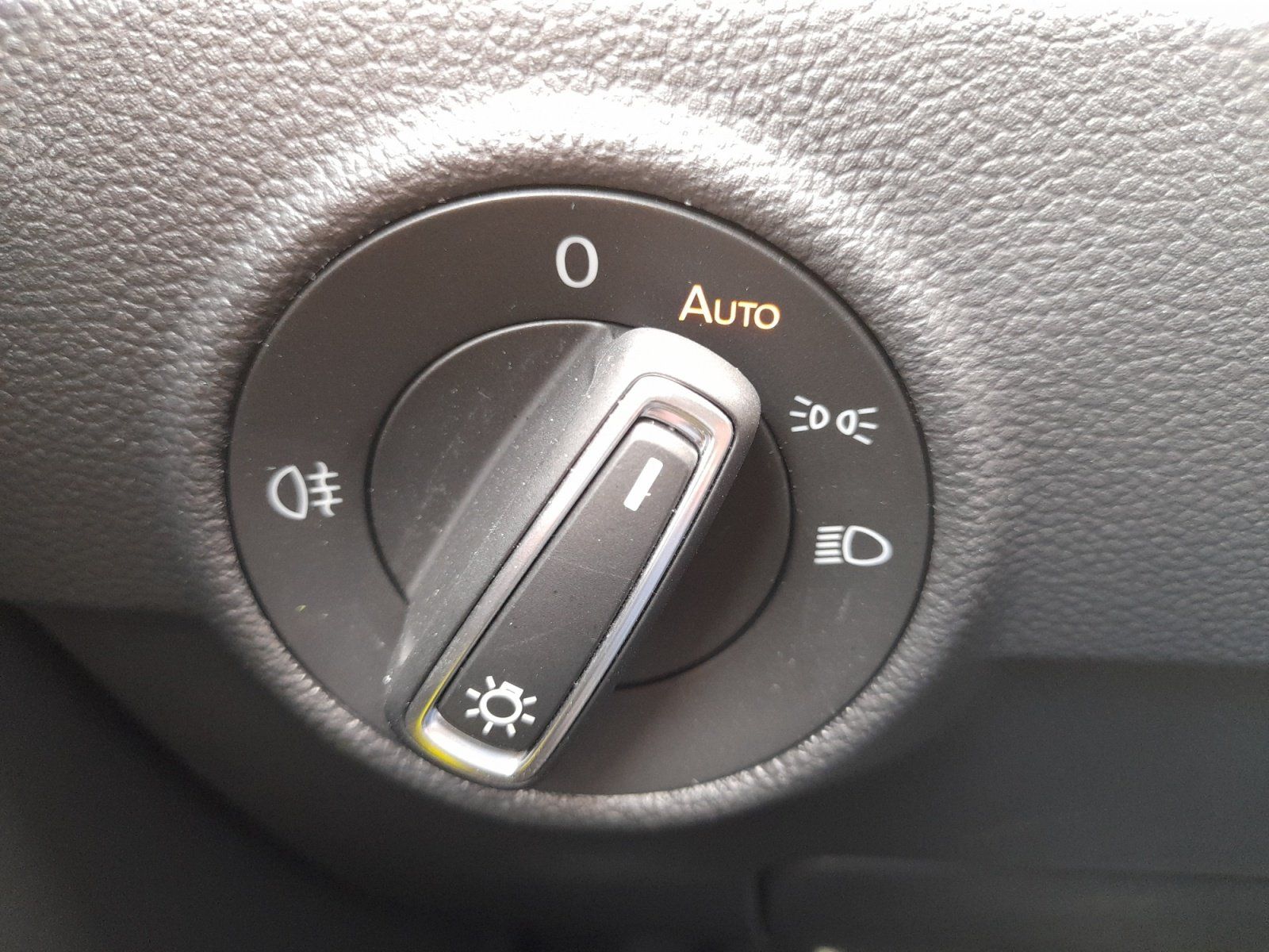 Volkswagen T-Roc - Bild 23