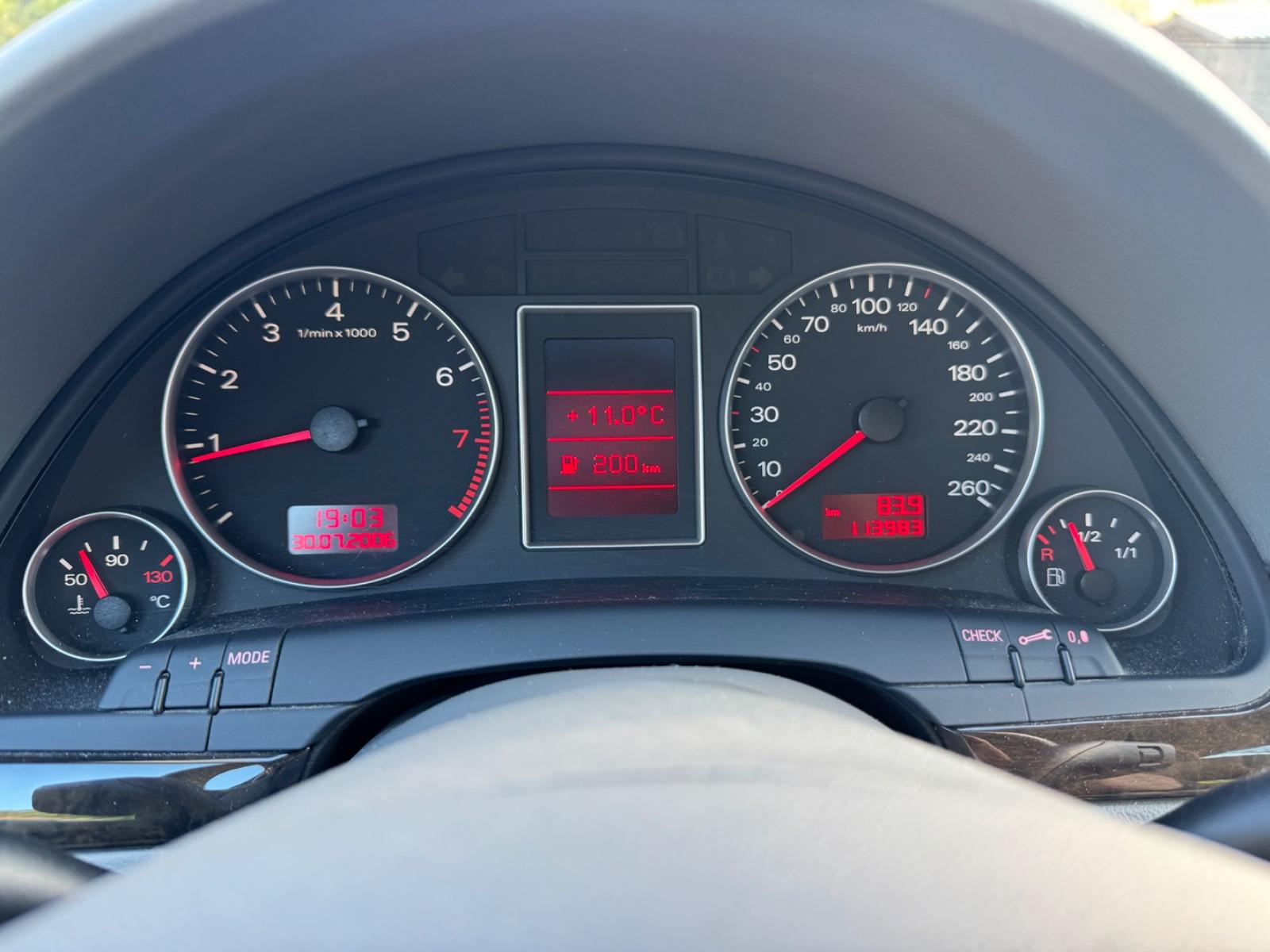 Audi A4 2007 — photo 24