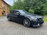 Mercedes-Benz C 400 4MATIC AMG Line Autom. AMG Line - gebrauchte Mercedes-Benz C 400 aus dem Jahr 2017