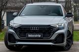 Audi Q8 60 TFSIe SLINE.MATRIX.PANO.LUFTFE.AHK.3100KM! - silberne Audi Q8
