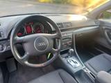Audi A4 2.0 multitronic*AHK *PDC*Wenig km*Klimaautoma - gebrauchte Audi A4 aus dem Jahr 2001