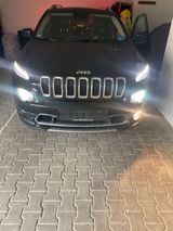 Jeep Auto verkaufen  2017 mit 178360 km - Jeep Cherokee aus 2017