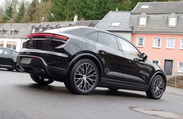 Porsche Macan 4*21"MacanDesign,BOSE,ACC,PANO,BOSE,HeadUp