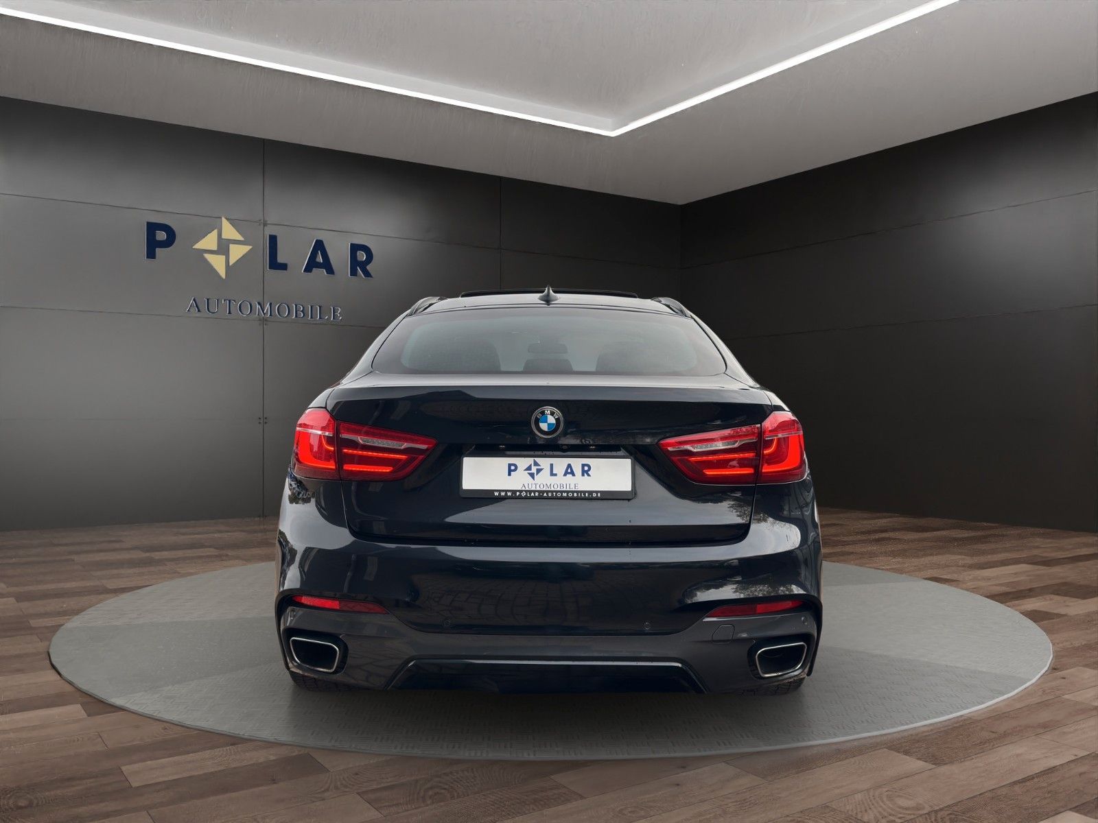 Fahrzeugabbildung BMW X6 xDrive Schiebedach/AHK/360°/M-Paket/H&K