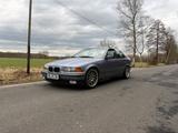 BMW E36 318i Limousine - BMW 318: Limousine, E36