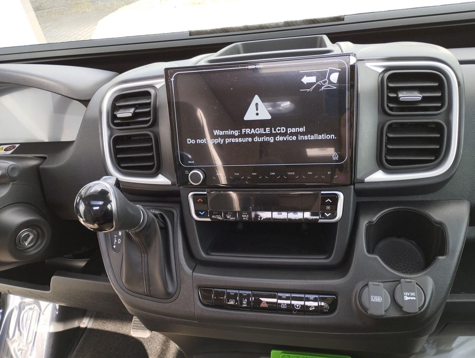 Fahrzeugabbildung Eura Mobil Profila T PT 720 EF MondialPakete 180PSAutomatik