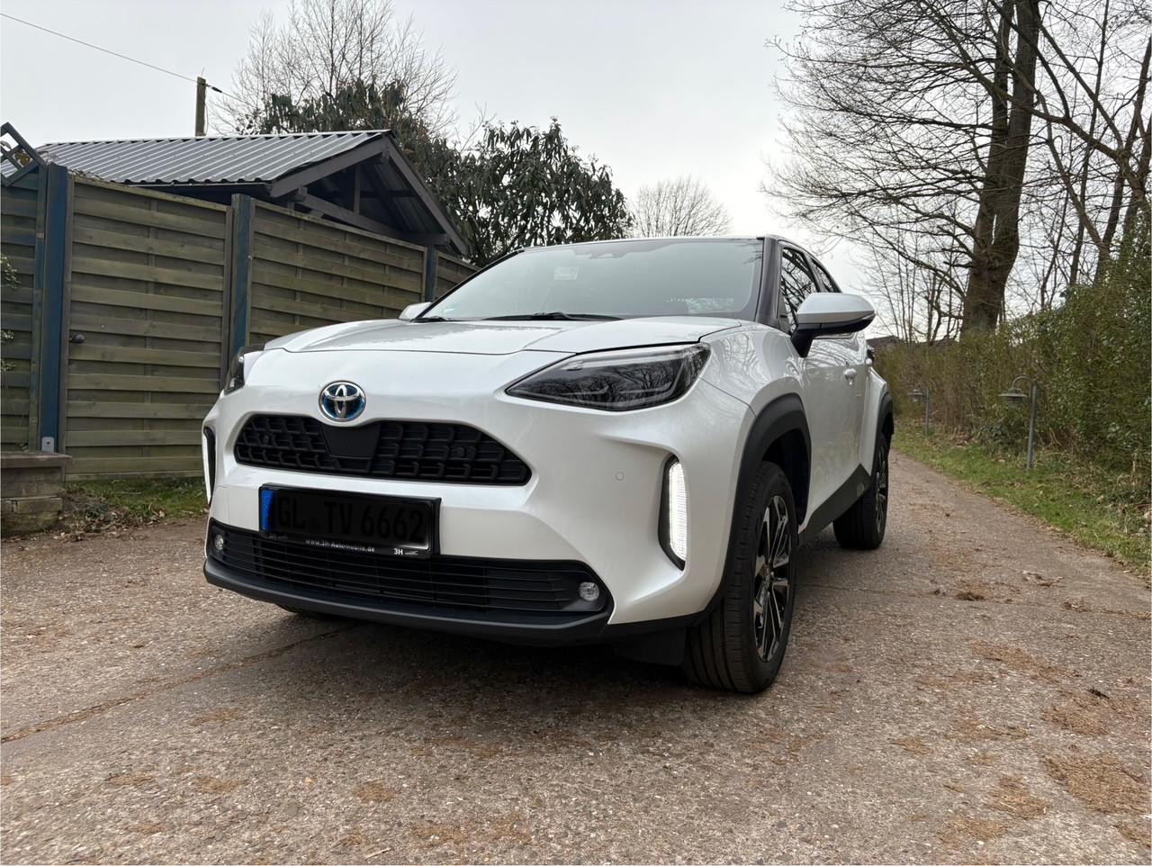 Toyota Yaris Cross Hybrid FWD Team Deutschland