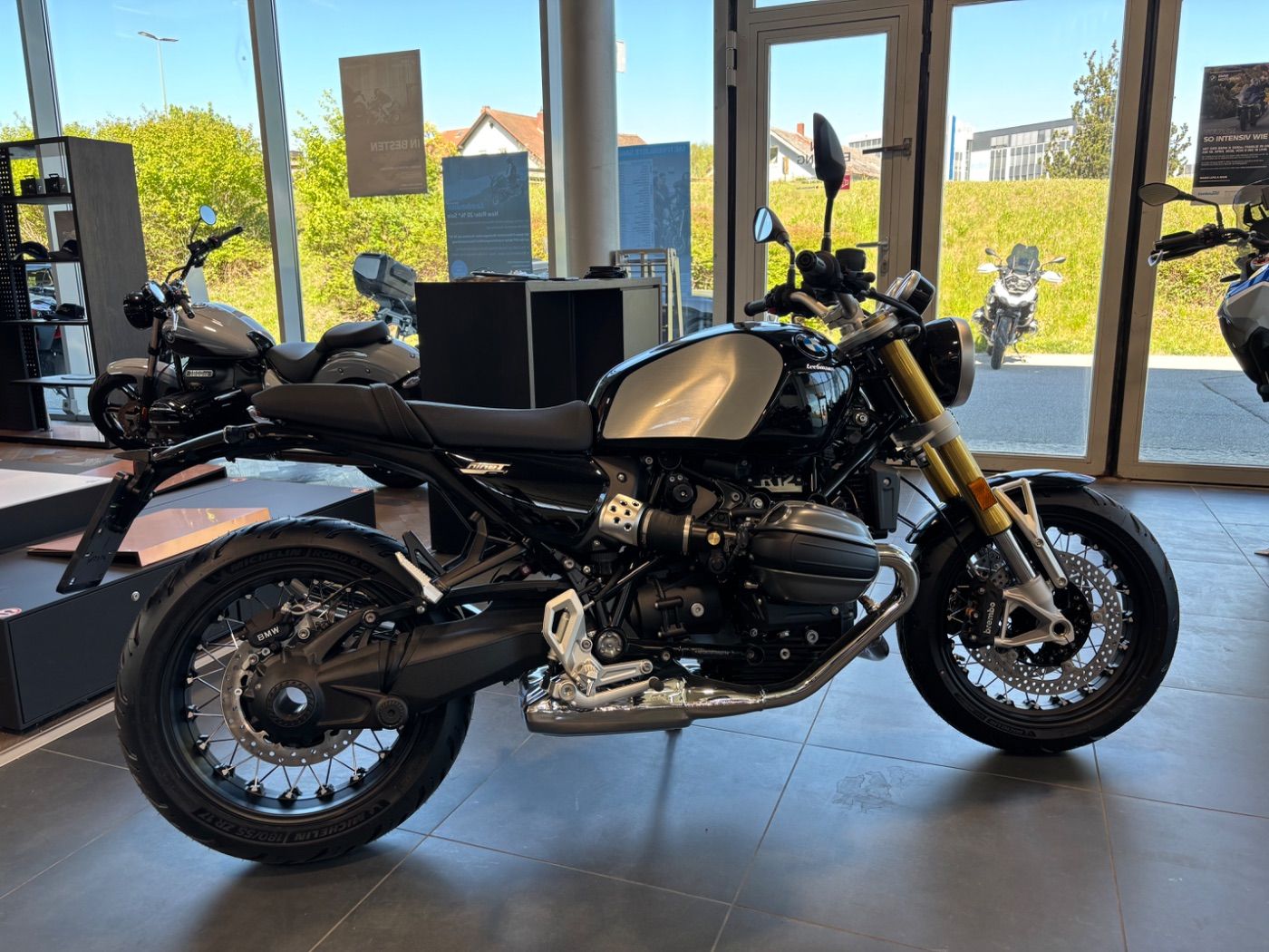 Fahrzeugabbildung BMW R 12 nine T Komfort-Paket Speichenräder