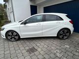 Mercedes-Benz A 180 Urban Urban - Mercedes-Benz A 180: Schiebedach