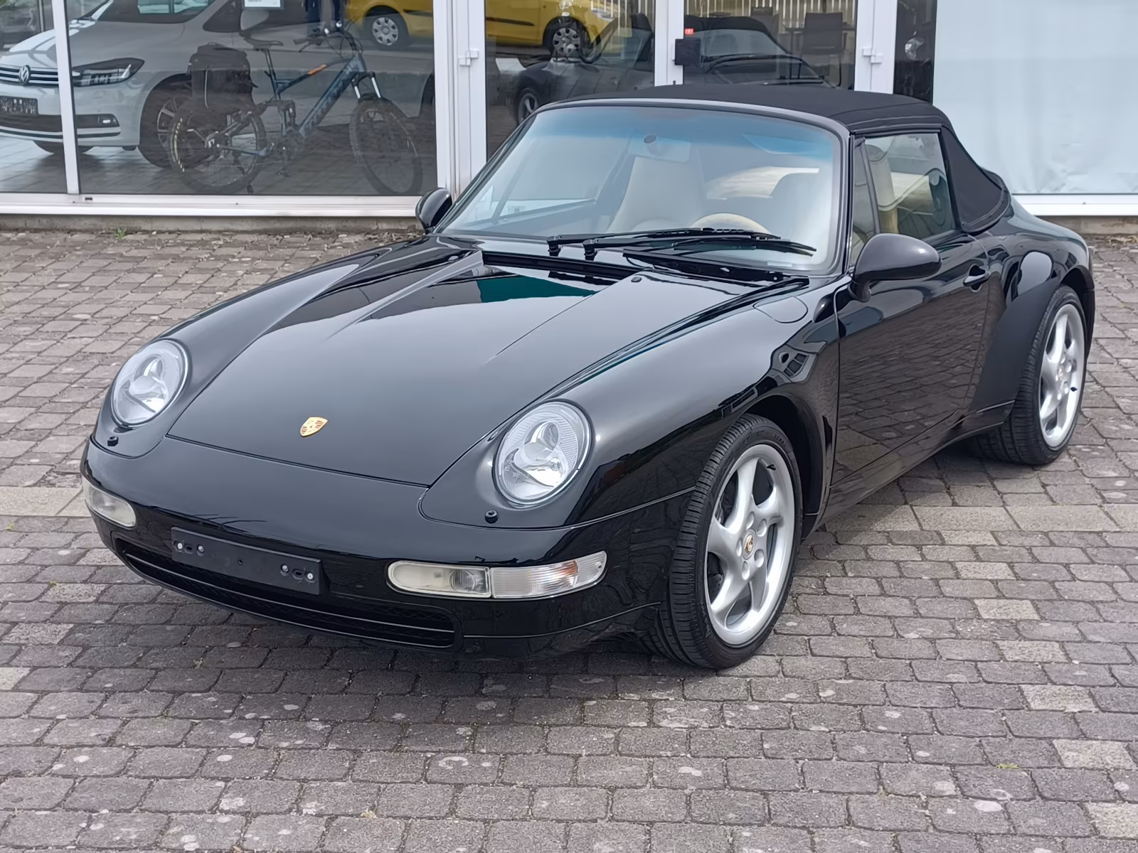 Porsche 911 / 993 Carrera Cabriolet 3.6 Tiptronic