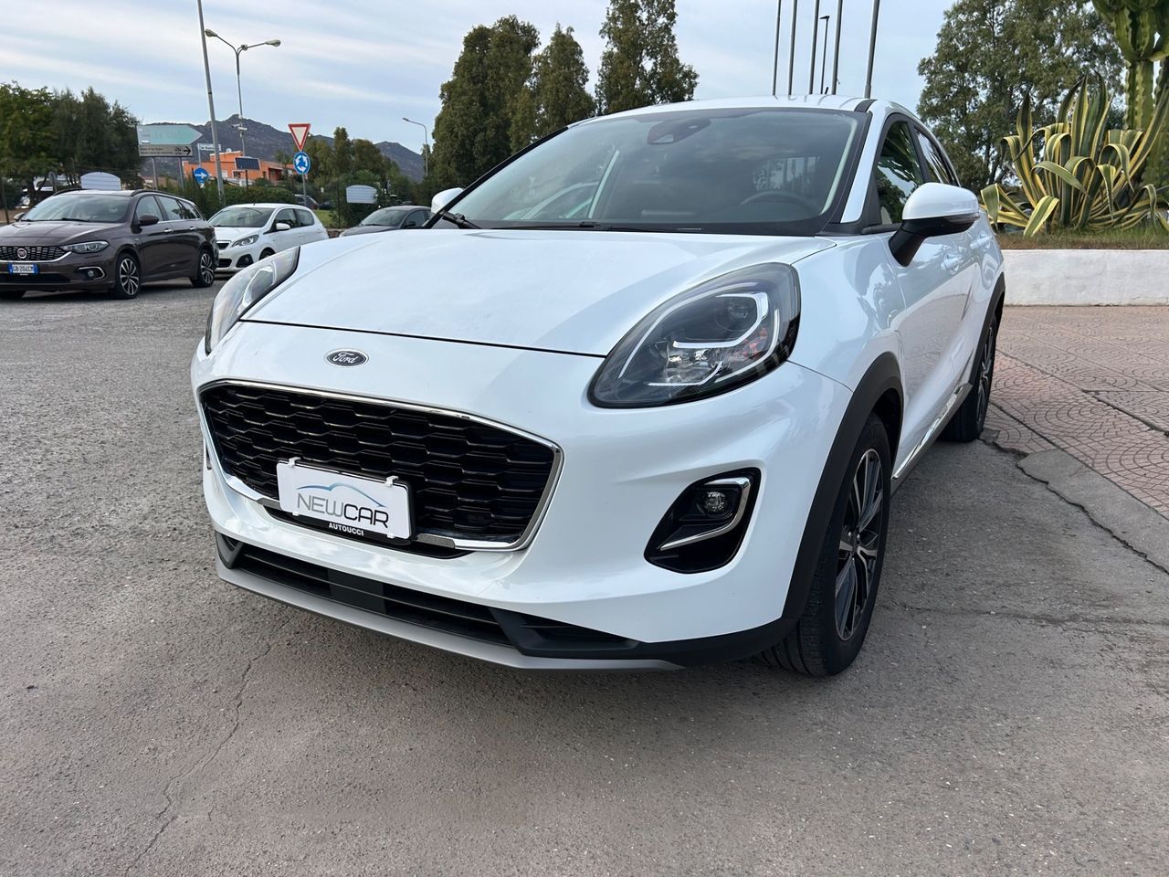 Ford Puma 1.0 EcoBoost Hybrid 125 CV S&S Titaniu imagem 2