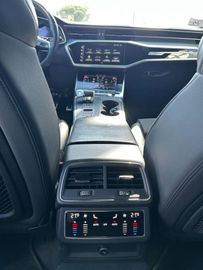 Audi A6 - 8