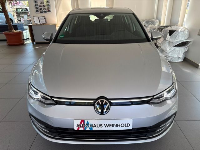 Golf  Style 2.0 TSI DSG LED NAV APP 8FACH