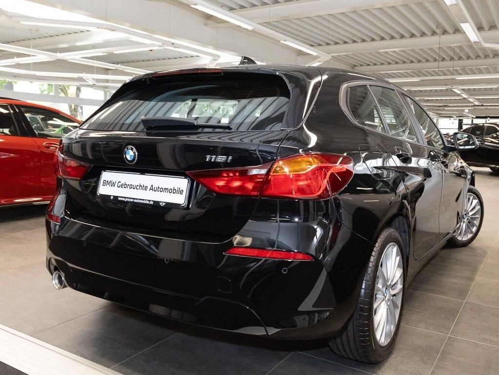 BMW 116i /5 AHK NAVI PDC V+H DAB Tempomat Sitzheiz.