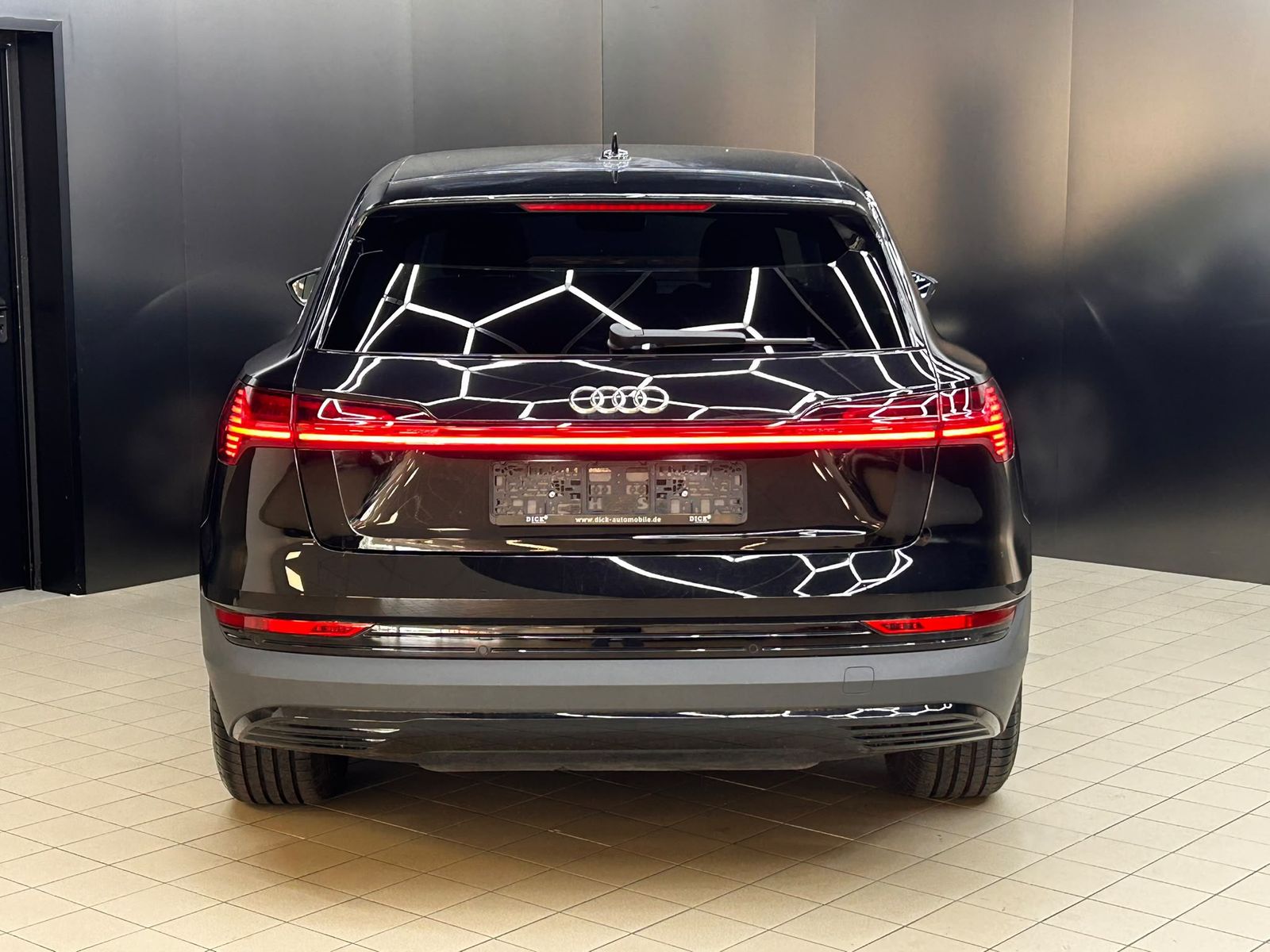 Fahrzeugabbildung Audi e-tron 50 Quatt ALCANTARA+NAVI+LED SHZ+ACC+APS+