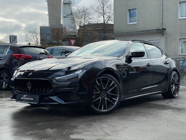 Maserati Ghibli Trofeo V8 NAVI/MATRIX/GLASDACH/LEDER/R-KA