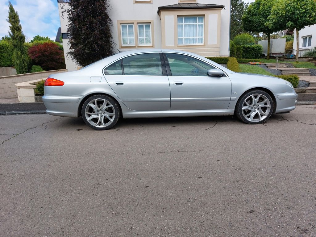 Peugeot 607
