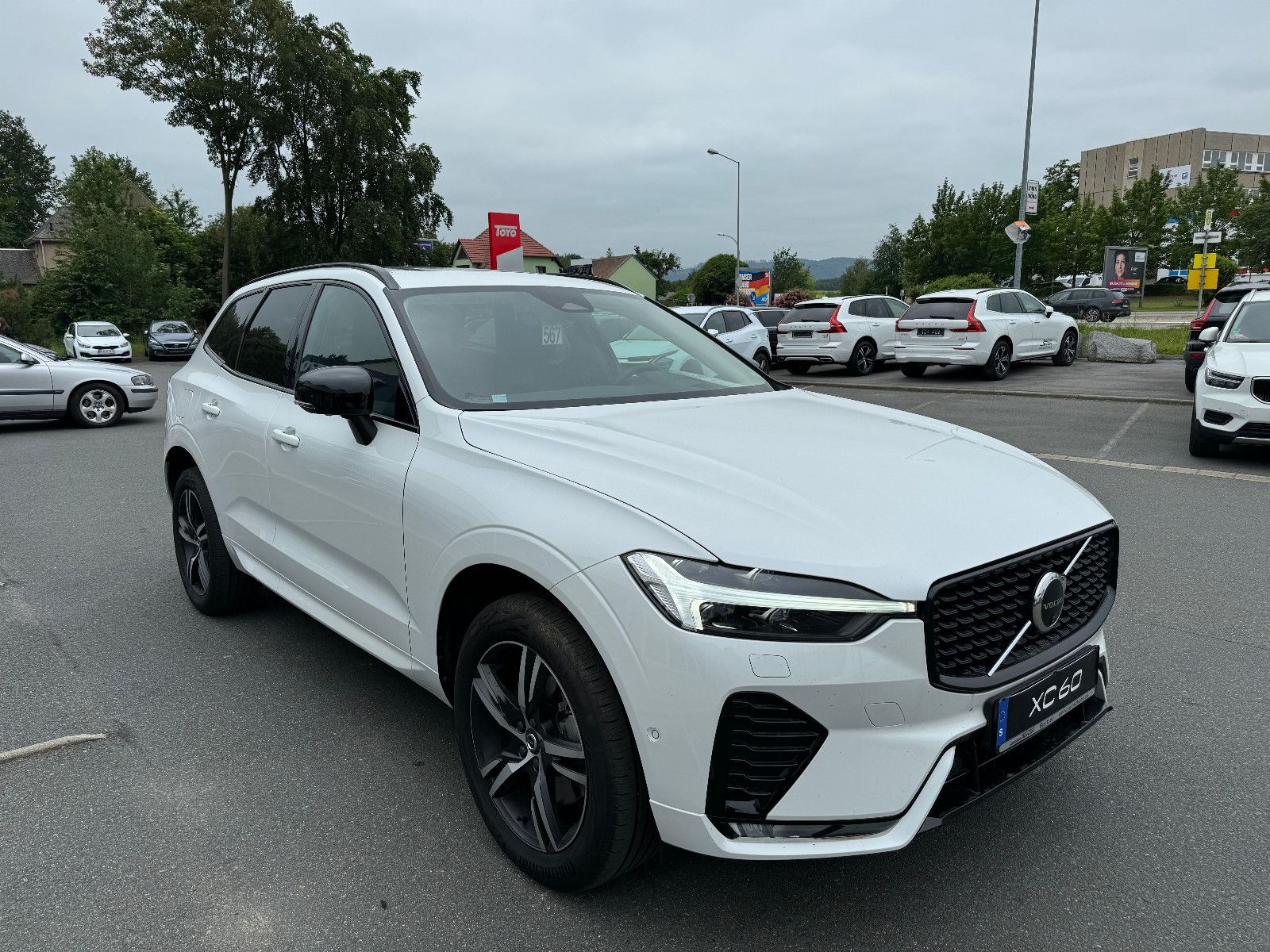 Volvo XC60 B4 Diesel 8-Gang Ultimate Dark foto 3