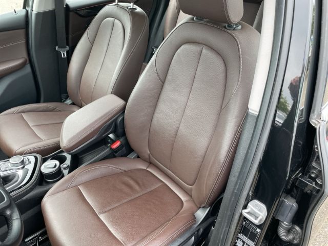 Fahrzeugabbildung BMW 218 Active Tourer i Luxury Line Autom. Navi, Ein