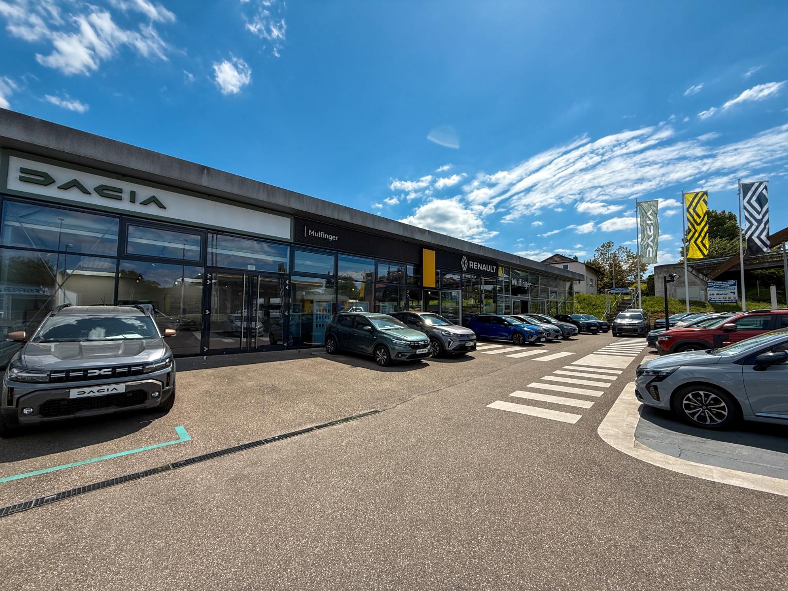 showroom-image-top