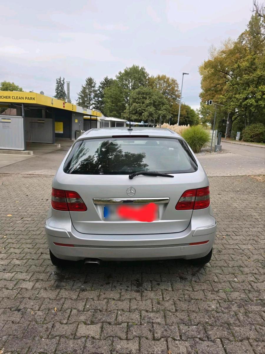 Mercedes-Benz B150 2005 — rear view
