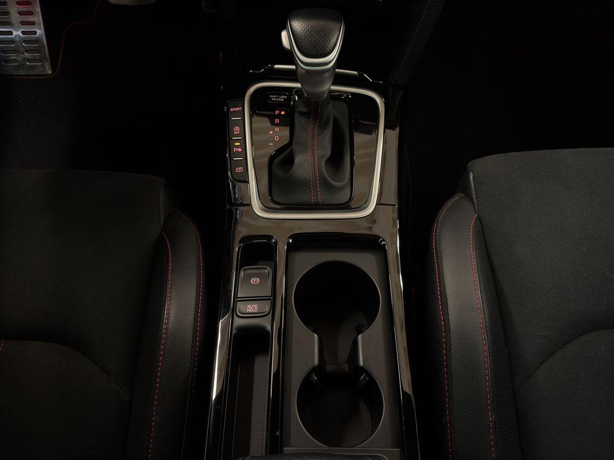 Kia PROCEED 1.6T GT PANO-DACH+NAVI+KAMERA+LED+CARPLA