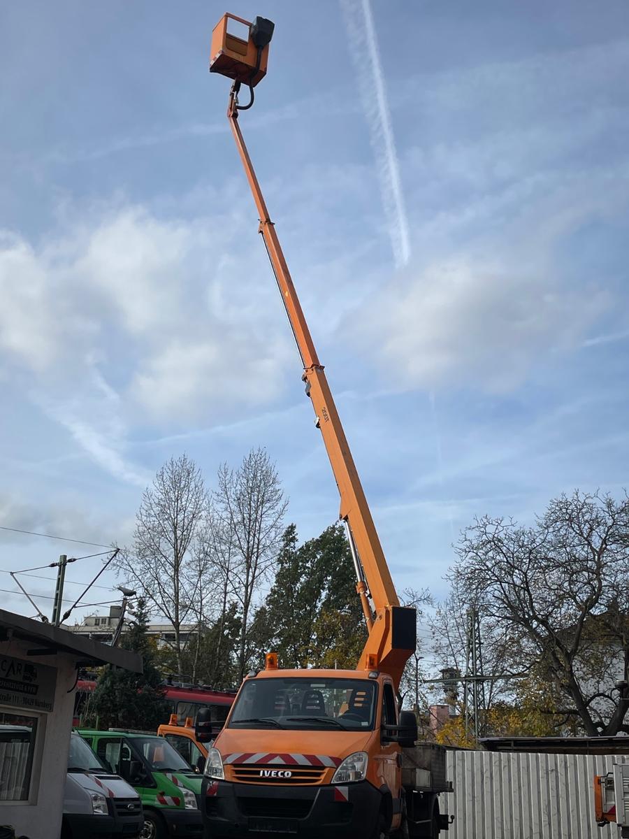 Iveco 60C18 . 20m Arbeitshöhe