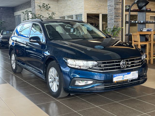 VW Passat Business R.Cam Navi Totwink. LED ACC SHZ