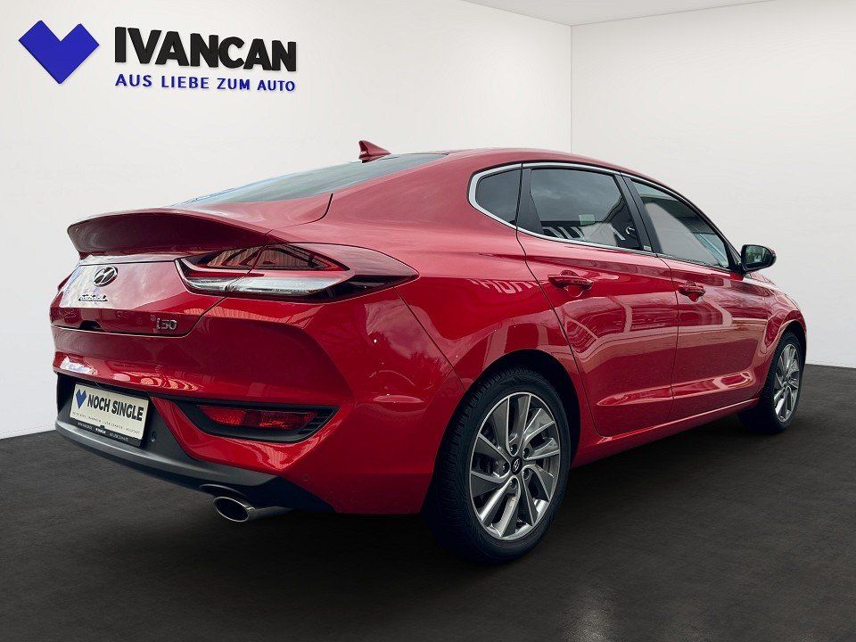 Fahrzeugabbildung Hyundai i30 Fastback 1.4 T-GDI 140PS Style