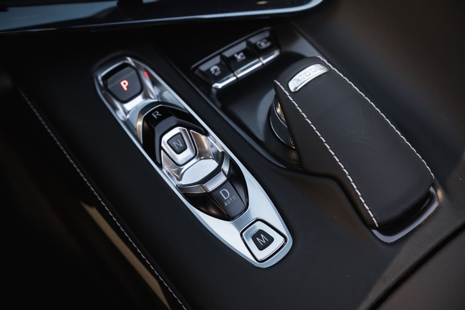 Fahrzeugabbildung Corvette C8 Convertible-Carbon package-BOSE-Lift-System