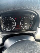 BMW 318i - - BMW 318 aus 2009: 318i