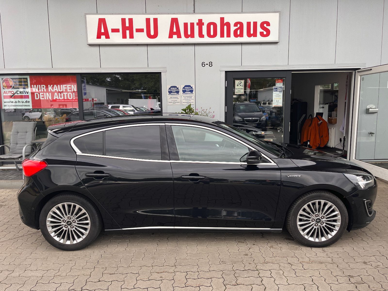 Fahrzeugabbildung Ford Focus Lim. Vignale
