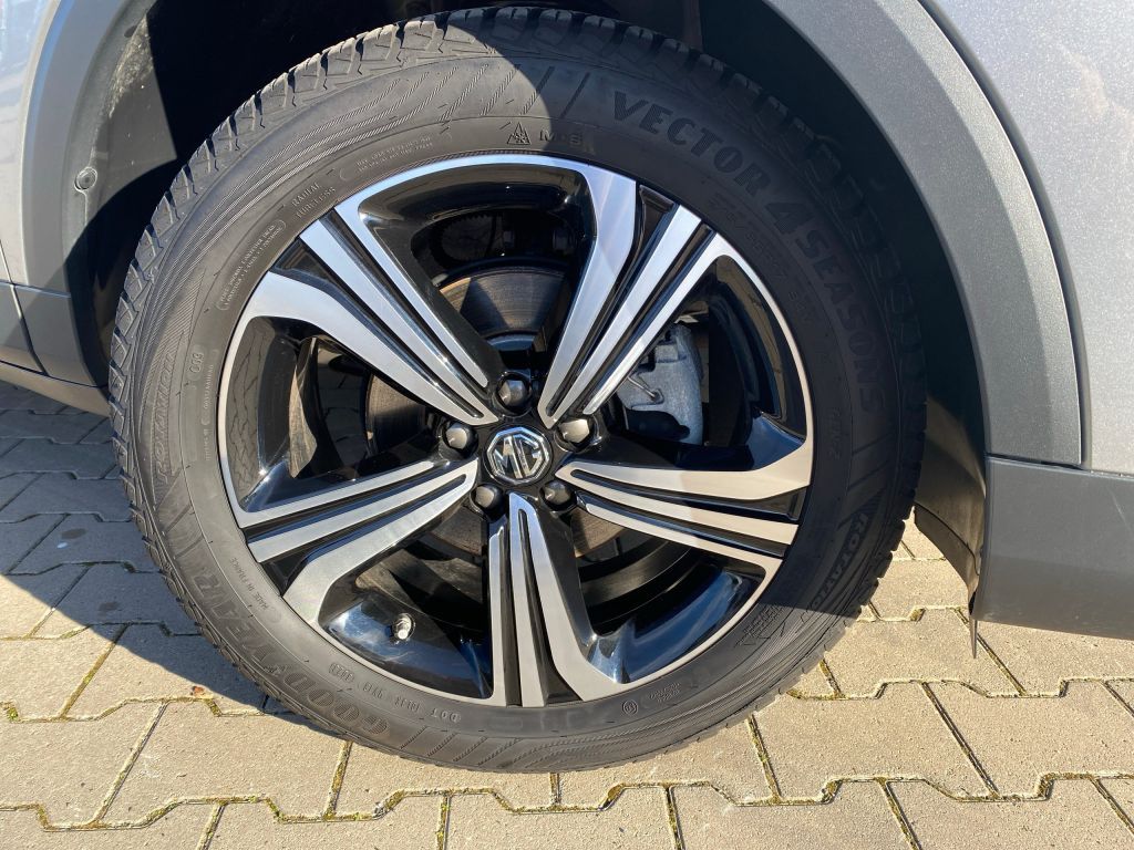 Fahrzeugabbildung MG ZS ICE 1.5 VTI-tech Comfort *Bi-LED-Scheinwerfer