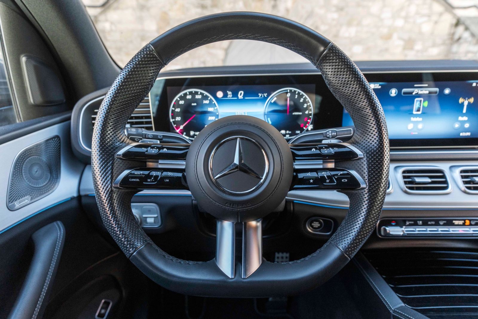 Fahrzeugabbildung Mercedes-Benz GLE 350de 4Matic AMG 3D KAM BURMESTER ACC LUFT