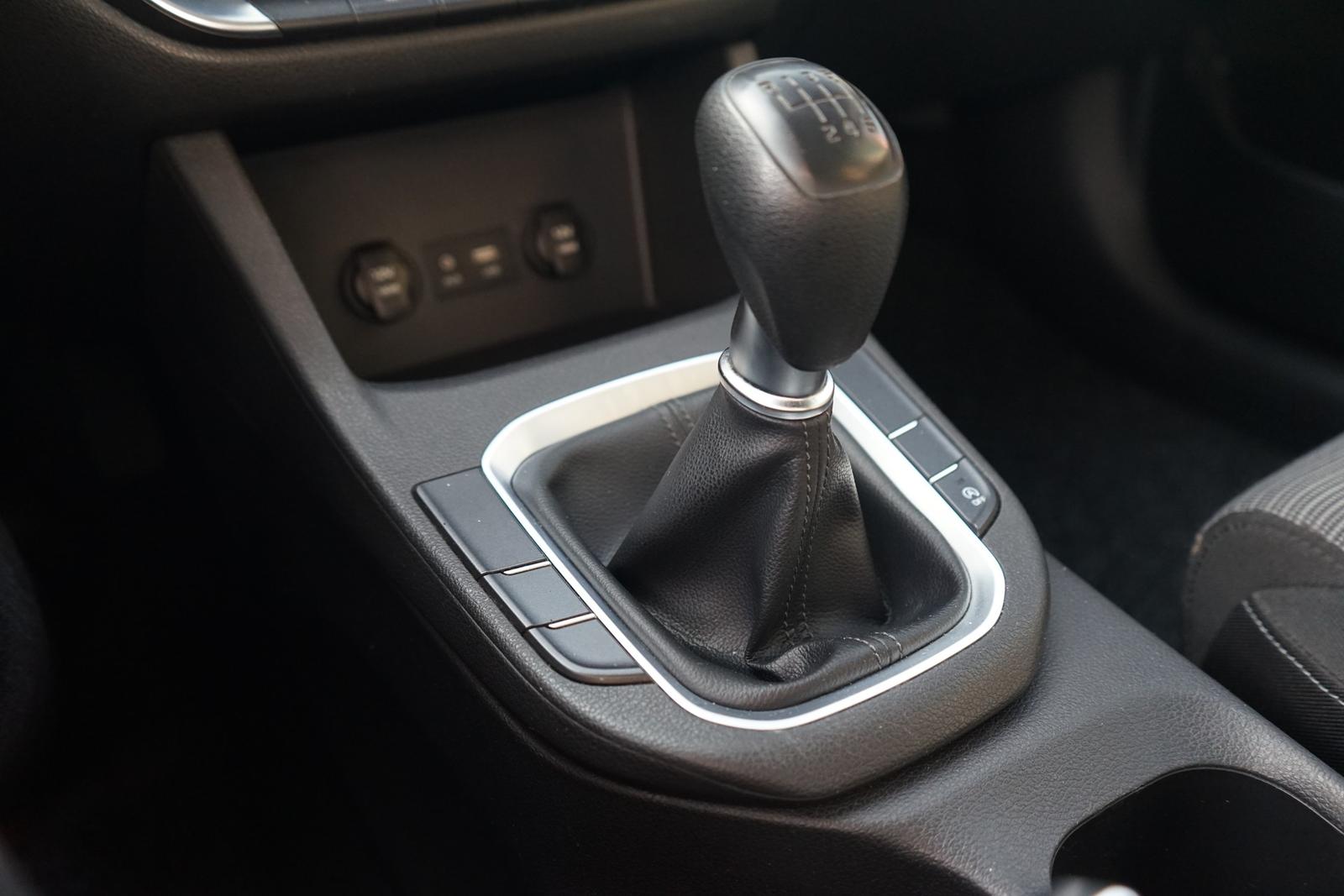Hyundai i30 1.4 Pure Tempomat PDC Klima Tagfahrlicht USB