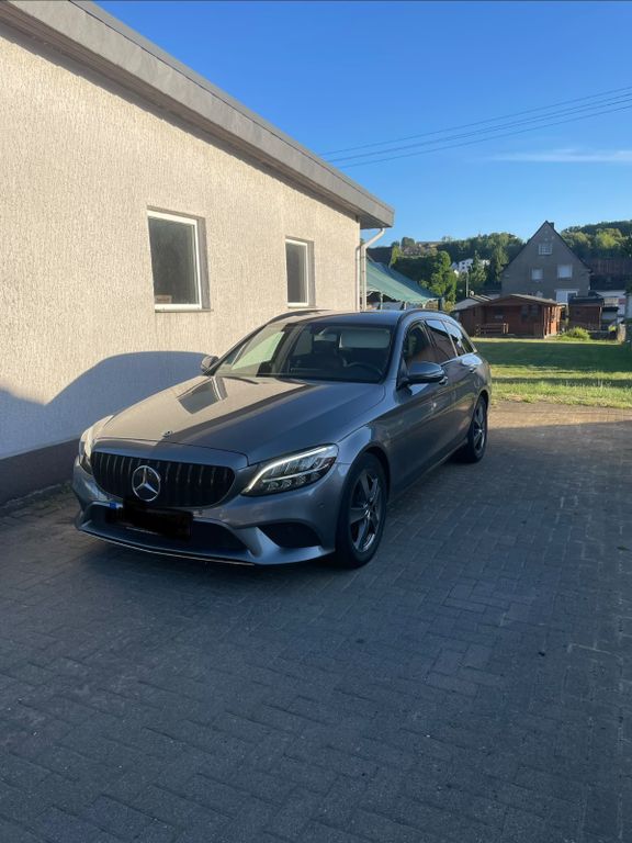 Image of Mercedes-Benz C 200