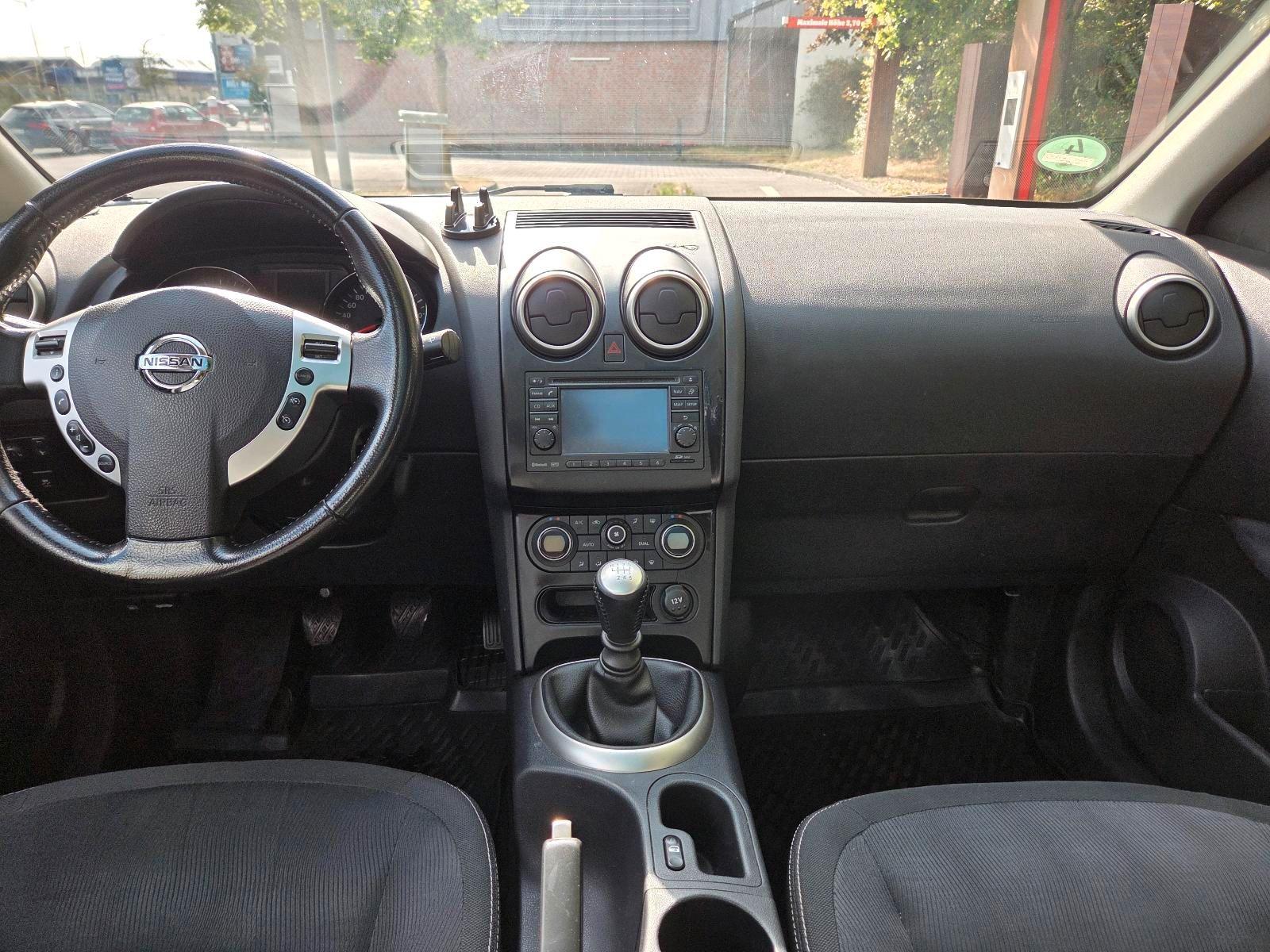 Nissan Qashqai+2 2010 — photo 5