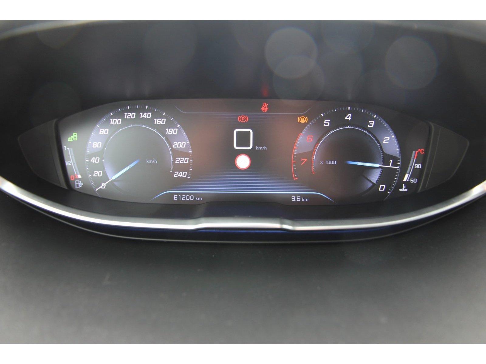Peugeot 3008 Allure PT 130 Pano Carplay Navi Klima SHZ
