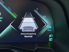 Fahrzeugabbildung DS Automobiles DS 7 Crossback E-Tense 300 4x4 Perform. Line +
