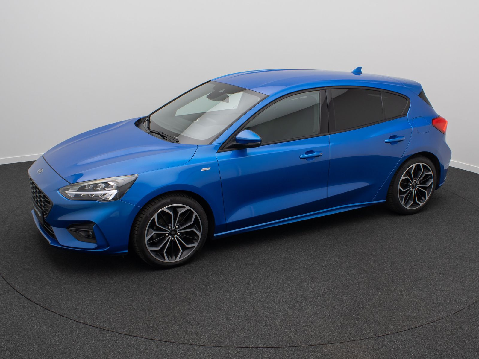 Fahrzeugabbildung Ford Focus ST-Line Kamera ACC LED Komfort HiFi Sport