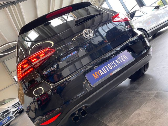 Volkswagen Golf VII Lim. Highline BMT *STHZ*BI-XENON*R-LINE