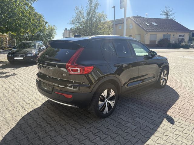Volvo XC 40 Momentum Pro Plug-In Hybrid 2WD