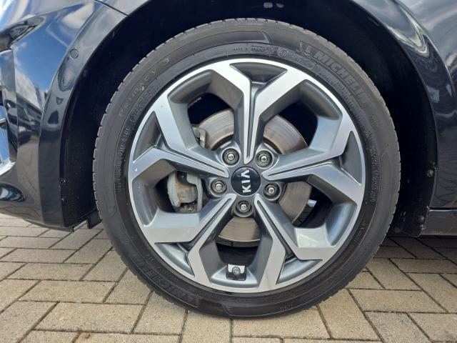 Kia Ceed Sportswagon Platinum Edition 1.4 Apple CarP