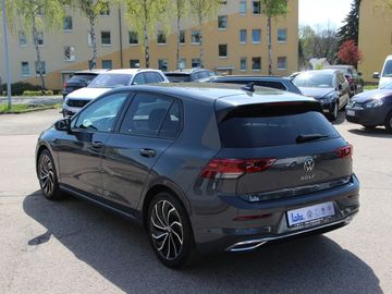 Volkswagen Golf VIII 1.5 TSI Active KLIMA LED NAVI ALU