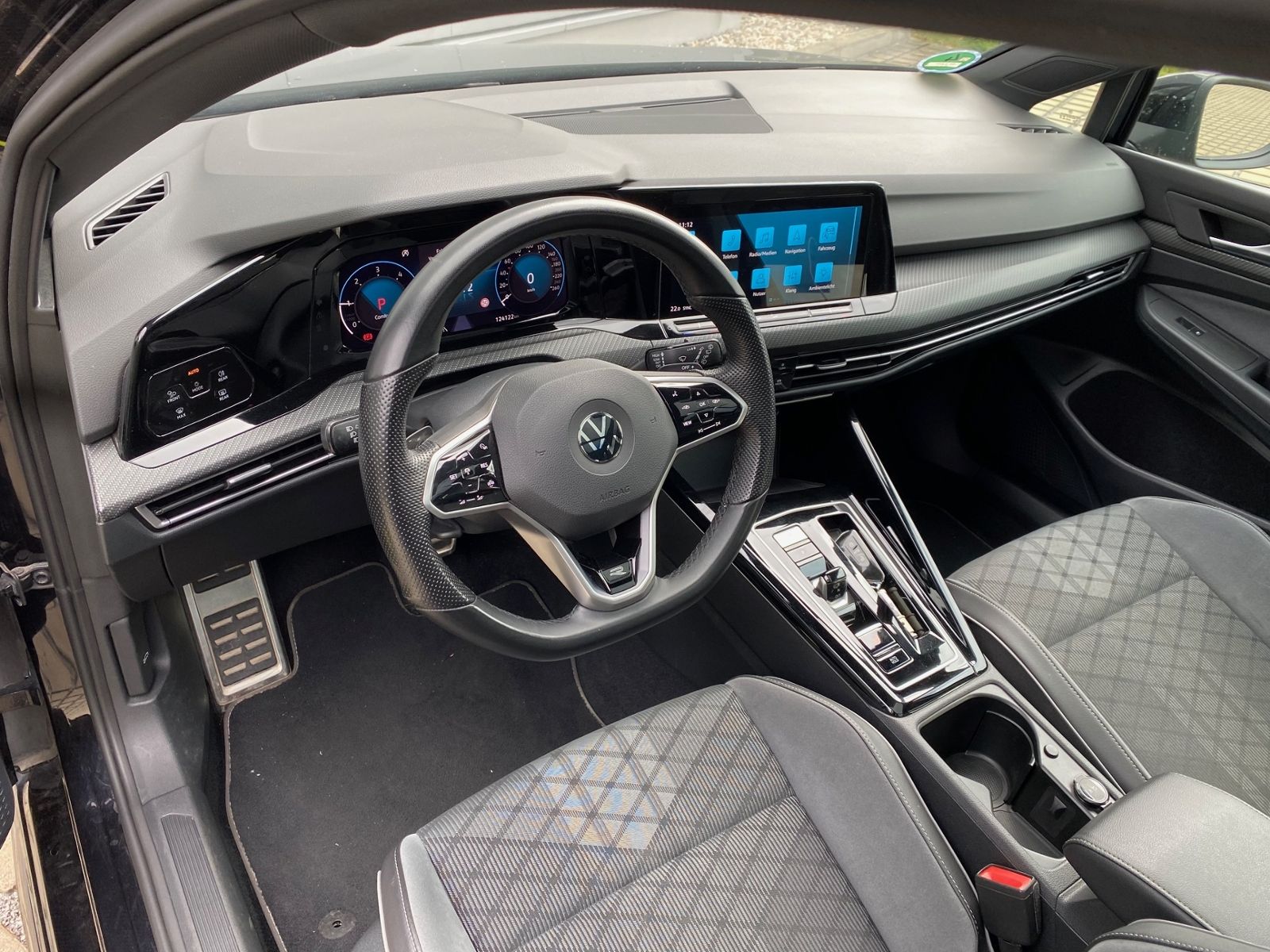 Golf VIII Variant 2.0 TDI 150 PS DSG R-Line 18-Z