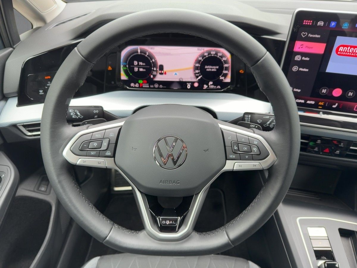 Volkswagen Golf - Bild 10