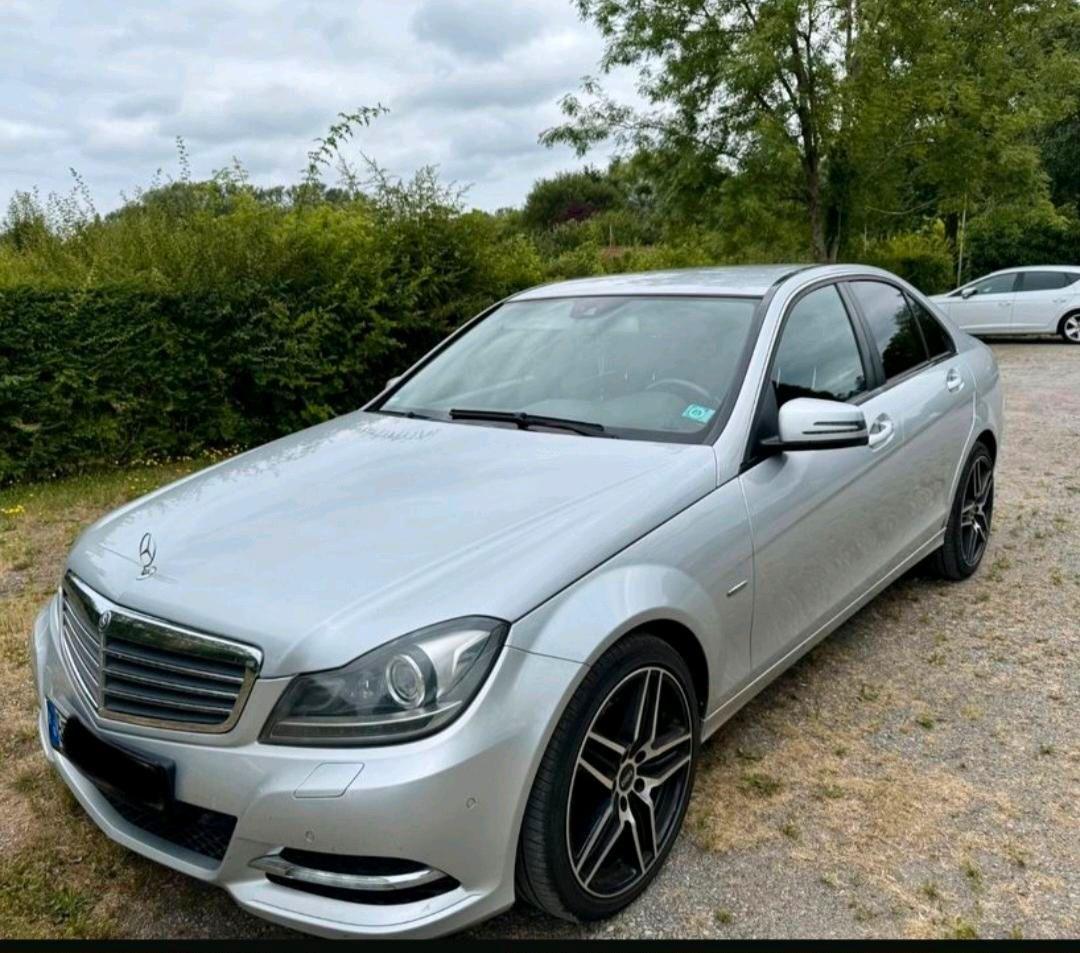 Mercedes-Benz C 220