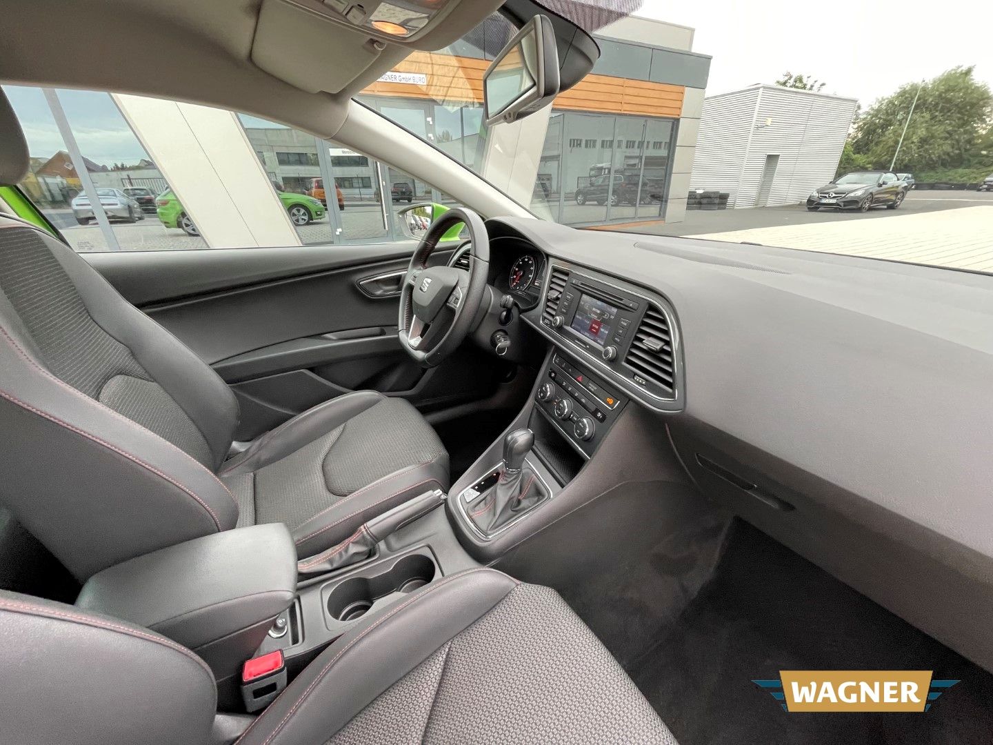 Fahrzeugabbildung SEAT Leon SC FR Automatik Klimaautomatik LED